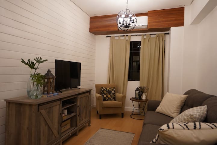 Barnhouse Forbeswood Heights Bgc The Fort Apartments For Rent