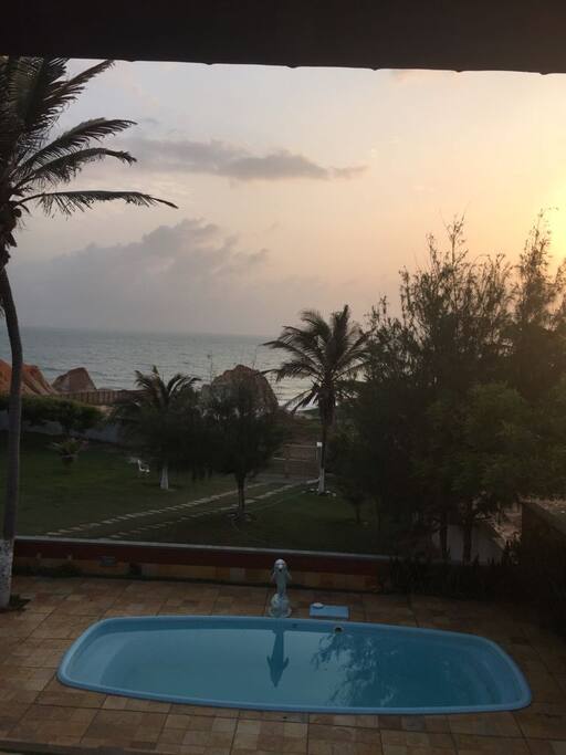 Vista do quarto 4 para piscina
