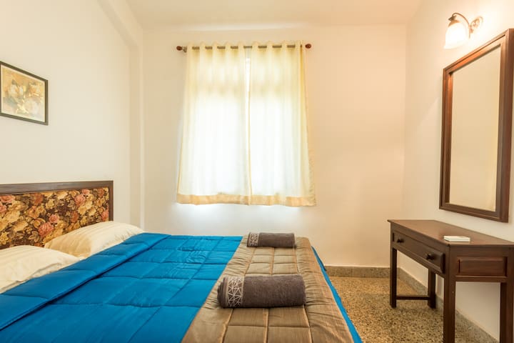 DAFFODIL-Turquoise Tree Homestays- Candolim