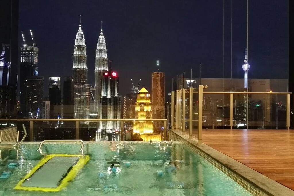 Sky Pool...