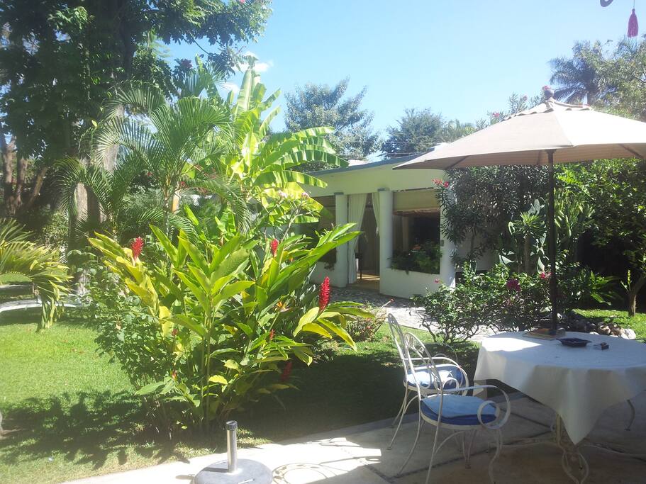 terrasse n°2 et vue sur chambre 4