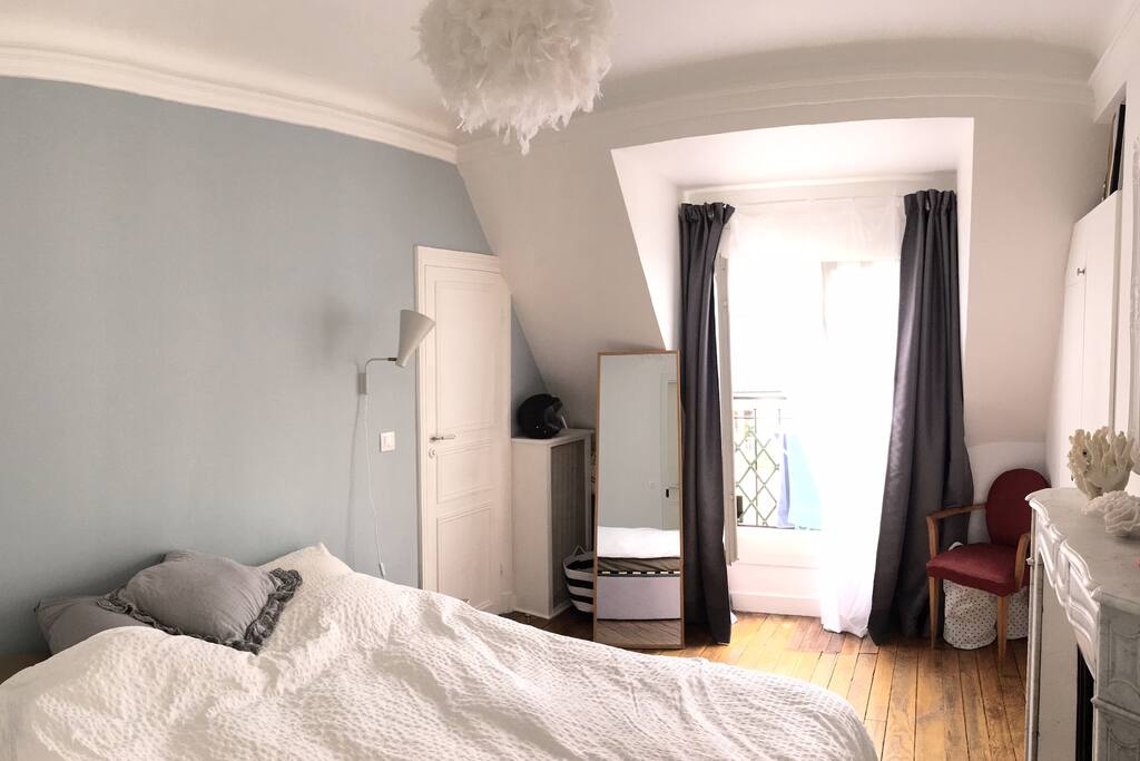 bedroom - double queen size bed
