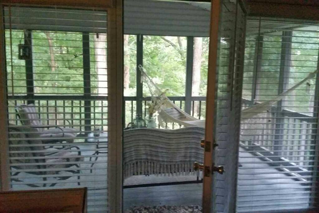 Screened in porch