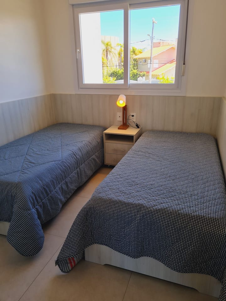 საძინებელი 1