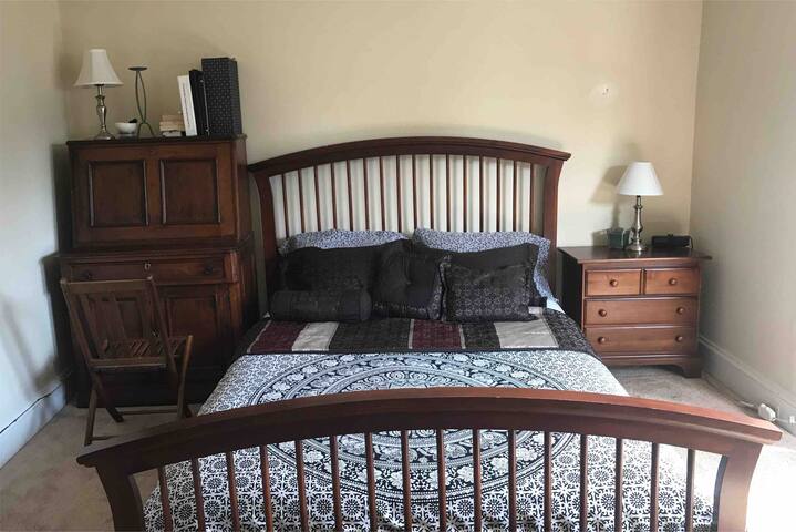 Airbnb Lancaster Holiday Rentals Places To Stay