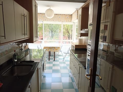 Spacious apartment with a garage.