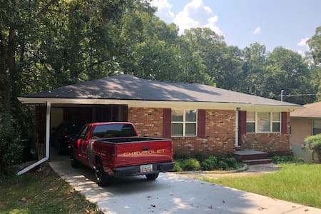 Private Room w/ Private Entrance in Heart of ATL