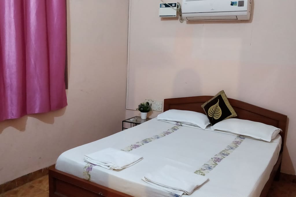 106 Bedroom