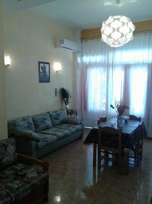 Σαλόνι / Living room