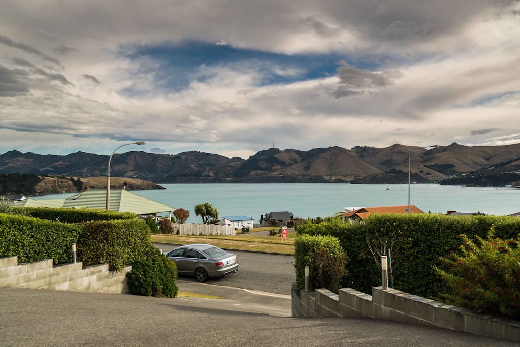 Located directly opposite Lyttelton within DH, just 35 min drive from Christchurch. Accessed by road from Cristchurch or take 10min ferry from Lyttelton.
