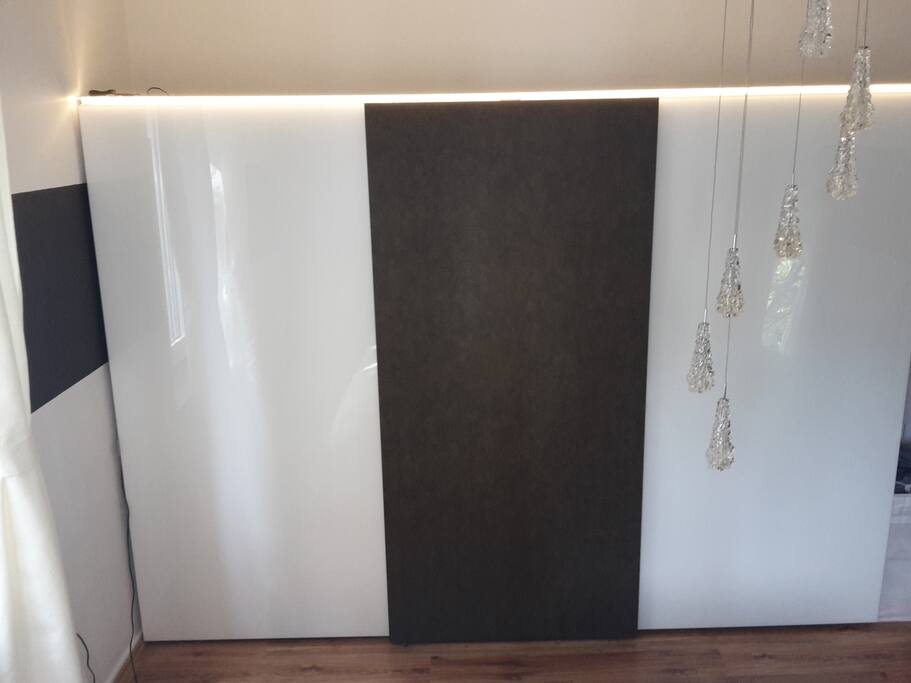 Schlafzimmerschrank
