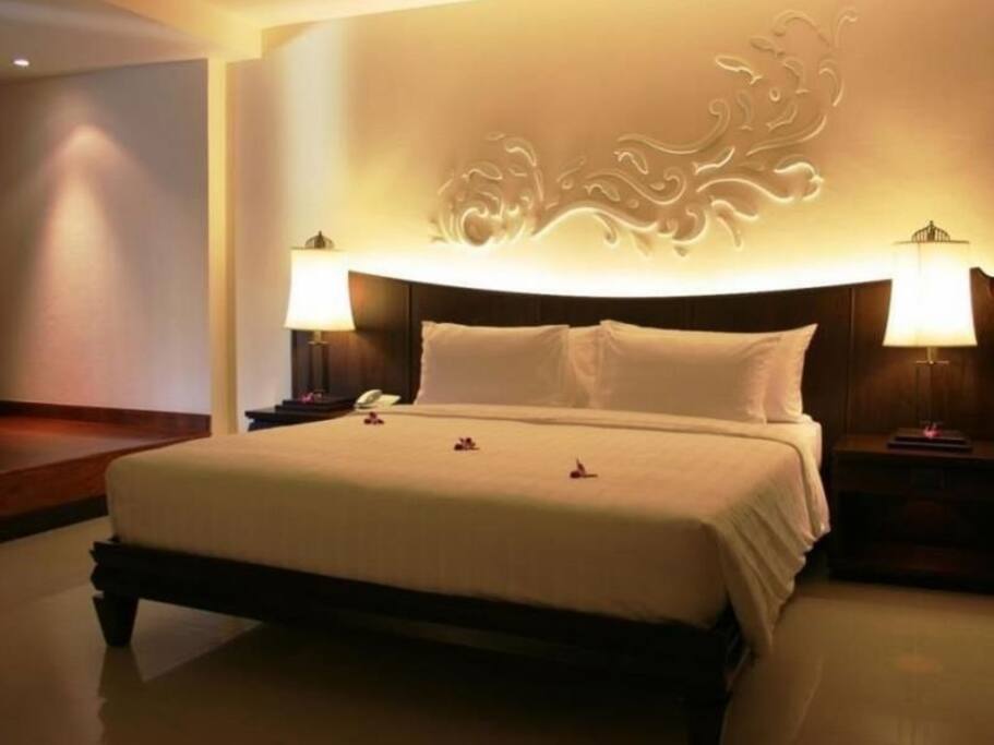 King size bed