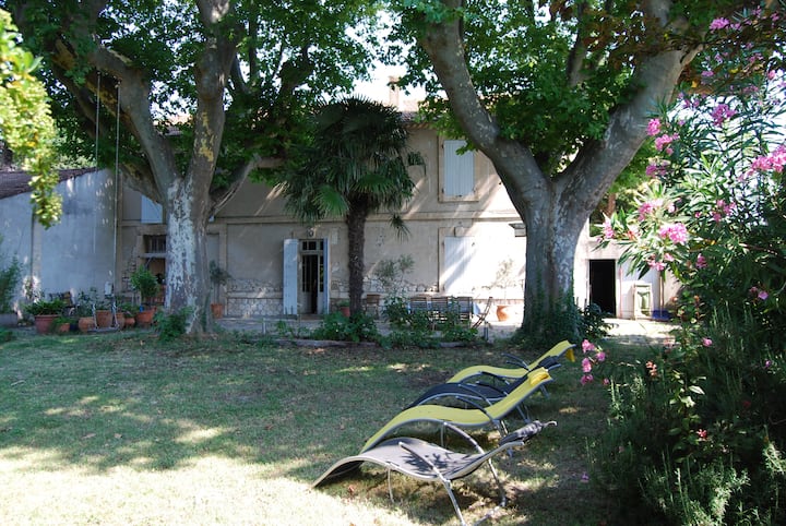 Mas Provençal Authentique ! Emplacement Unique ! - 亞維農