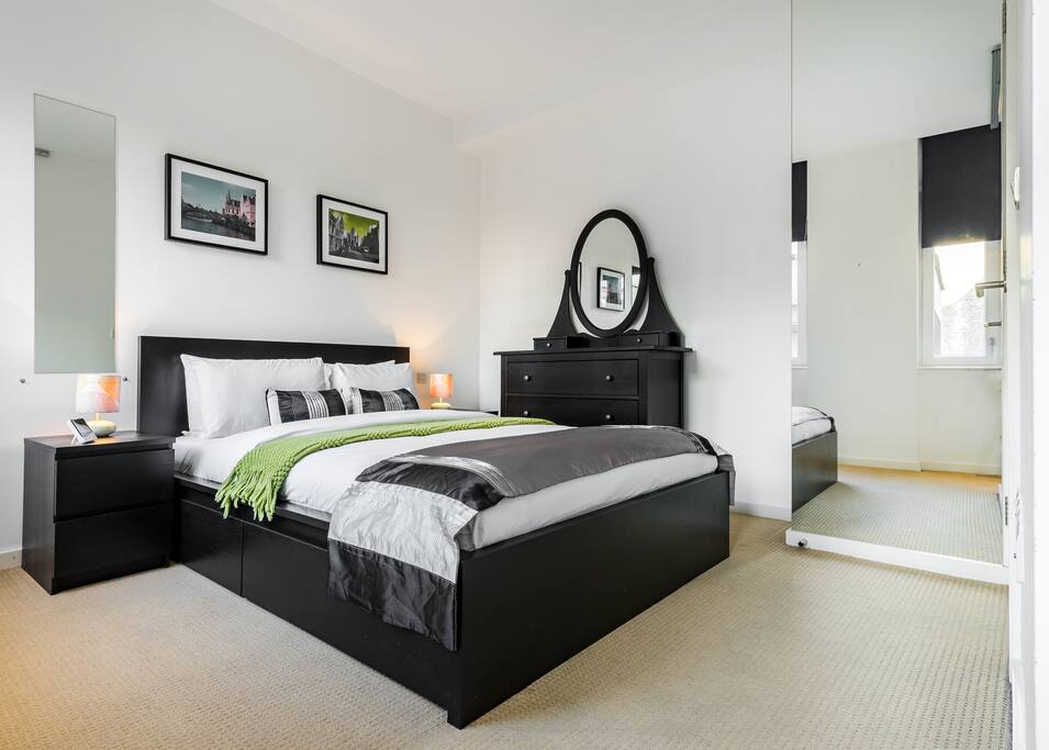 Huge bedroom