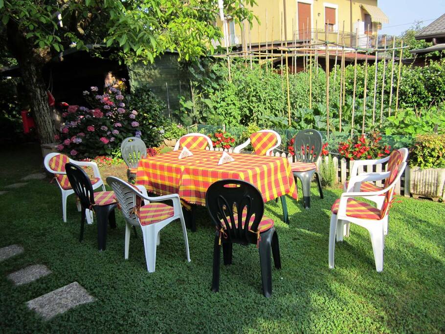 il retro del giardino