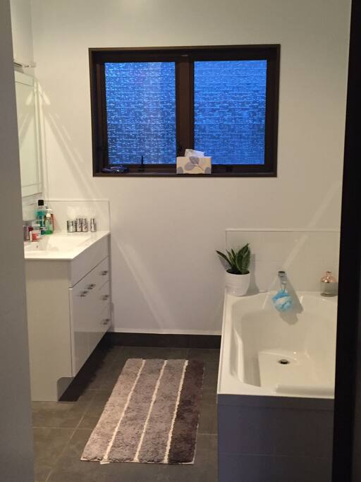 Large ensuite