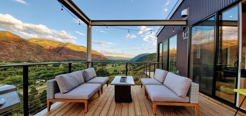 SKYHOUSE BASECAMP modern+views+explore+adventure