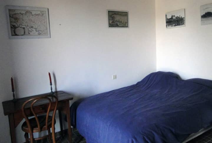 Spavaća soba - prizemlje - bračni krevet