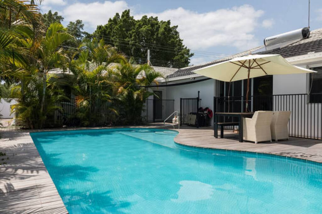 Enjoy your meals on the outdoor covered table & chairs, or relax one of our deluxe outdoor recliners.