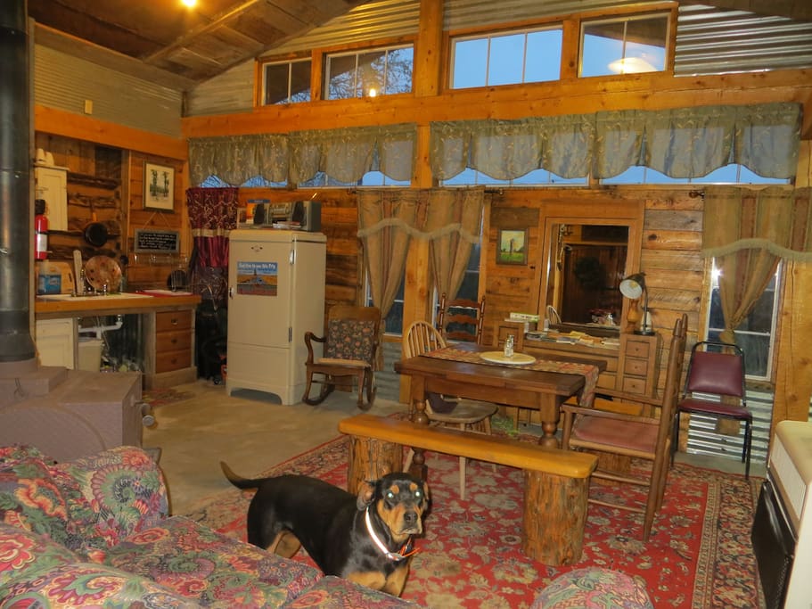 Dining area, kitchen and Athena