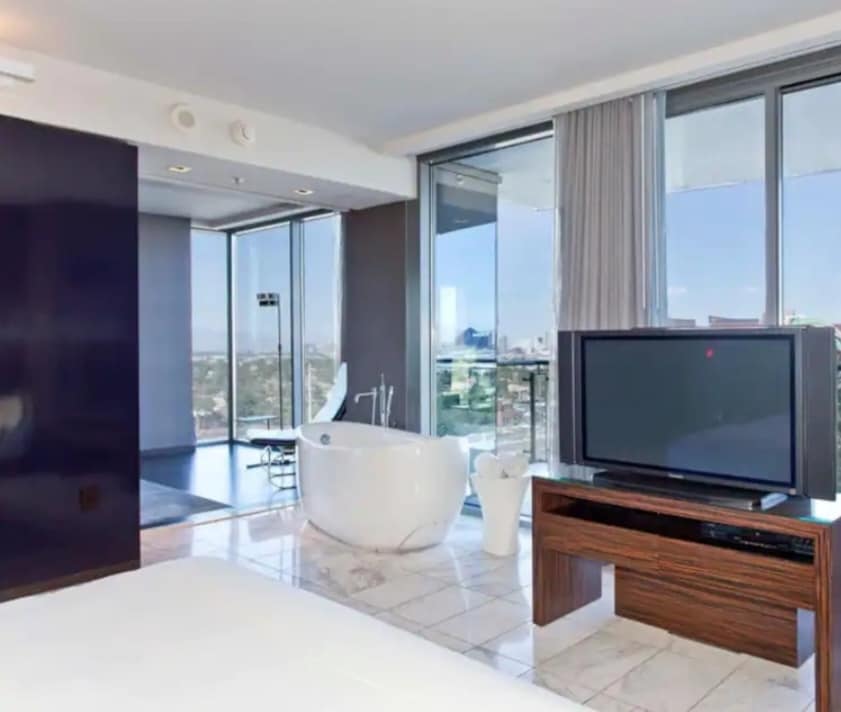 Palms Place