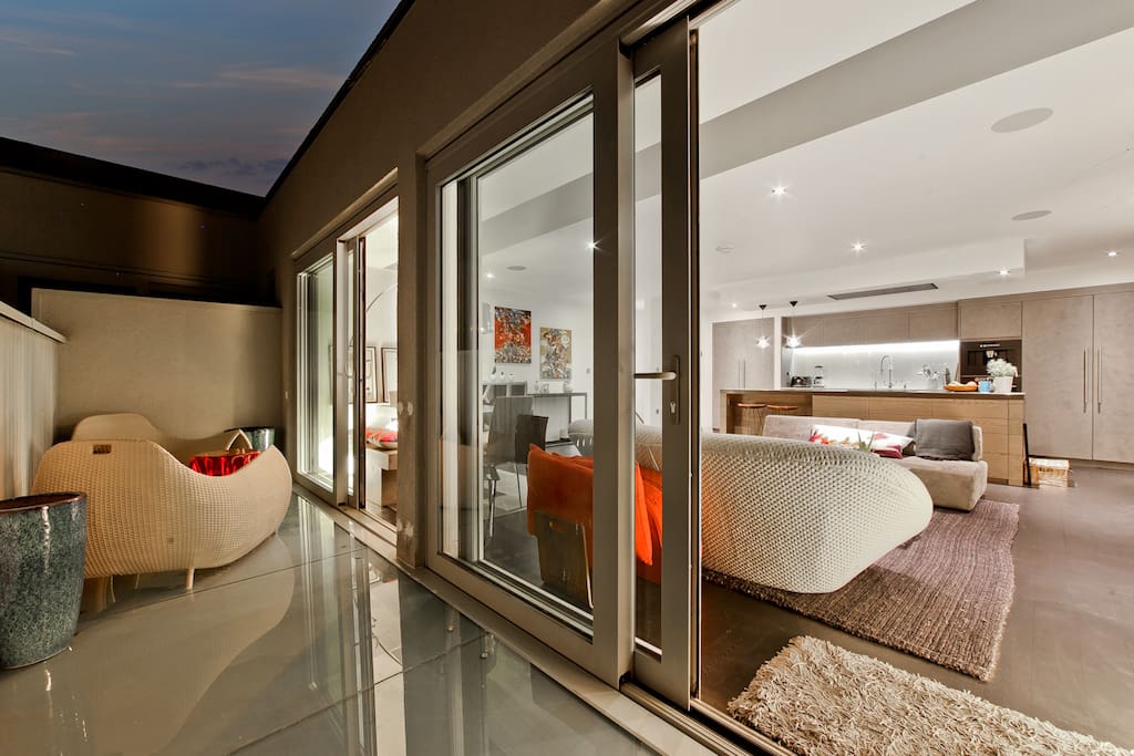 Living room / balcony