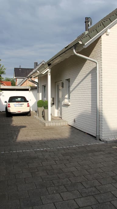Hauseingang seitlich