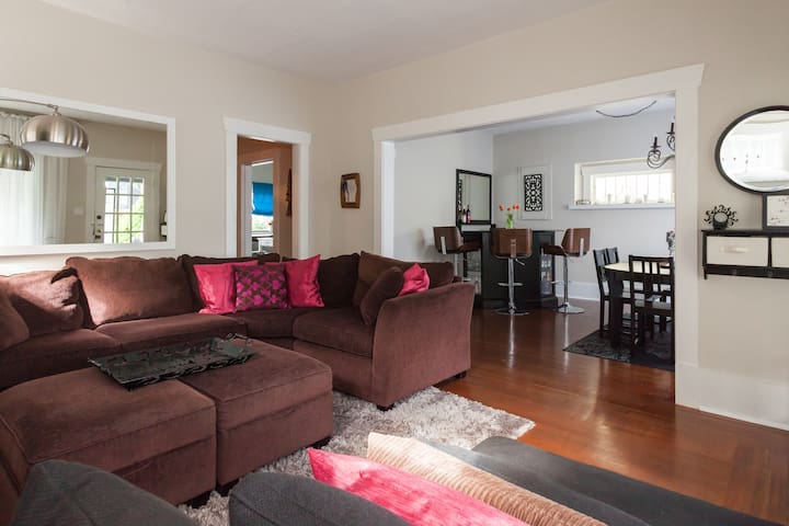 2 Story Serenity in the Heart of Vancouver