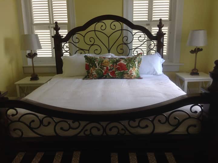 საძინებელი 2