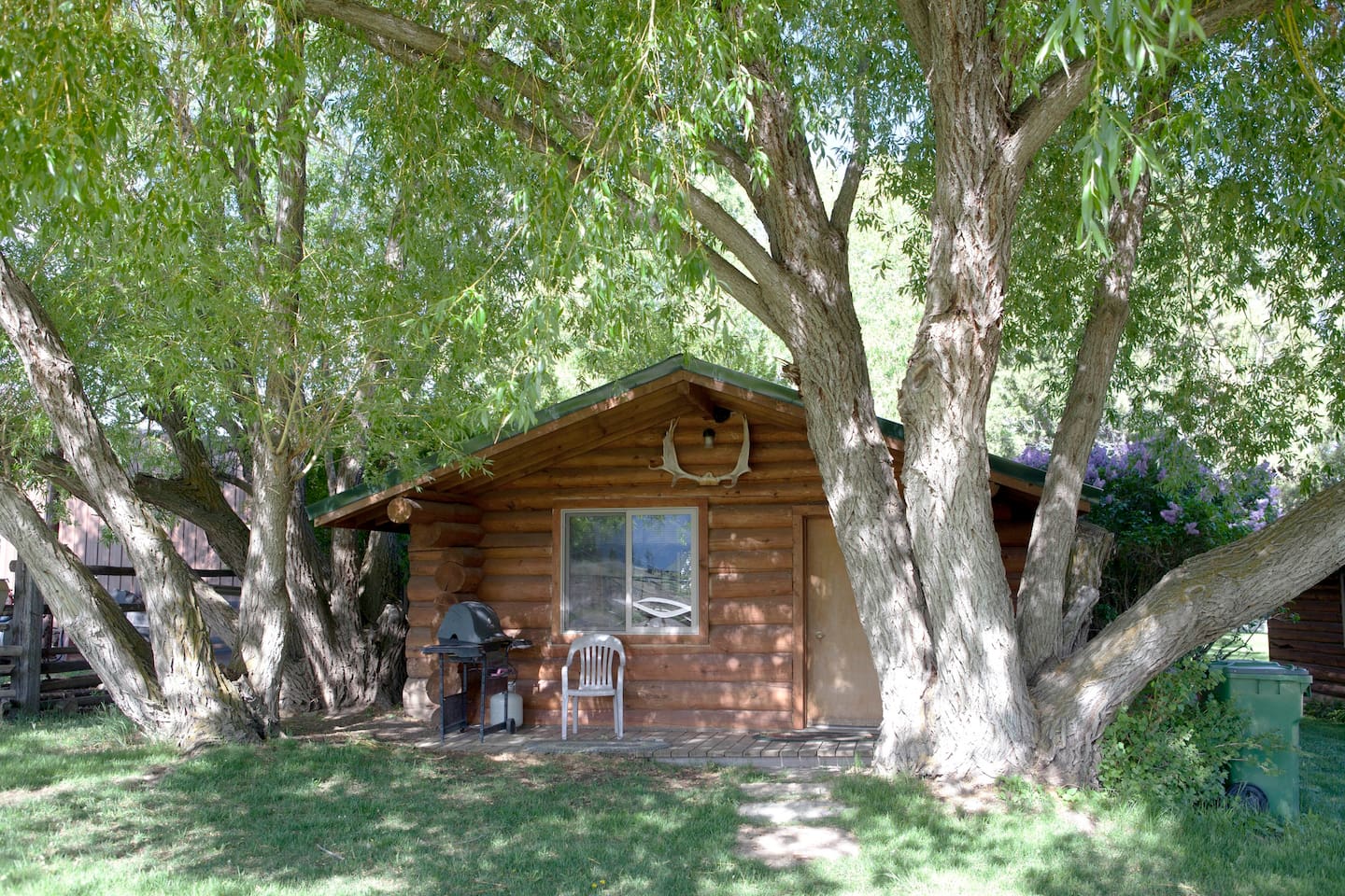 North Yellowstone Cabins Cabins For Rent In Gardiner