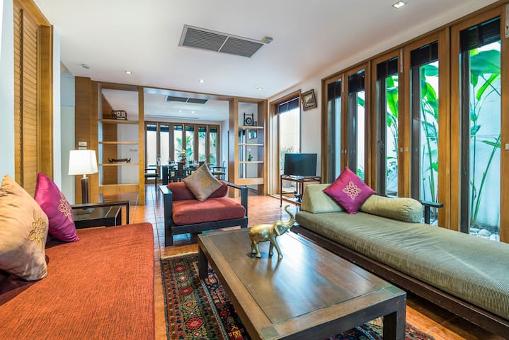 Authentic Thai House in the Heart of Thonglor gallery image 3