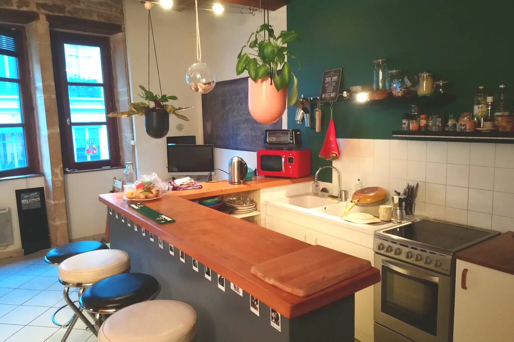 Cuisine ouverte toute équipée