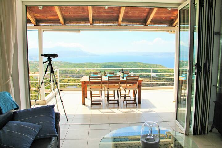 Flying Bull Villa – Sea view – Jacuzzi – Pool gallery image 5