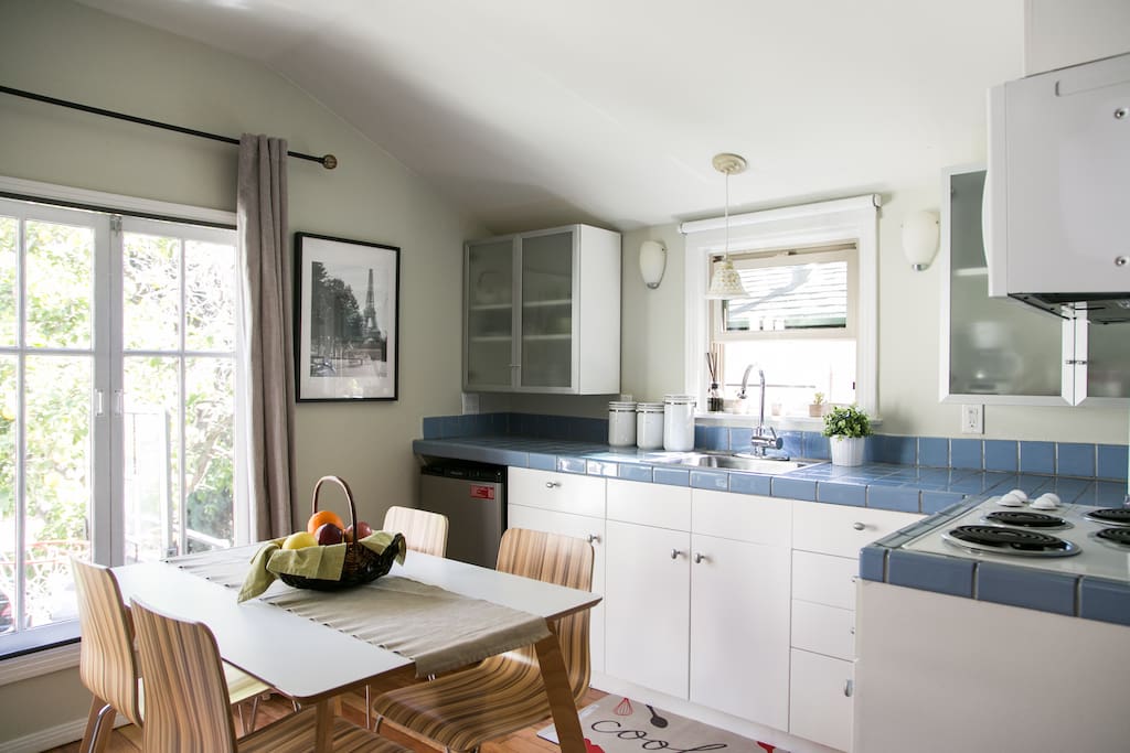 kitchenette & breakfast/work table facing the bay window