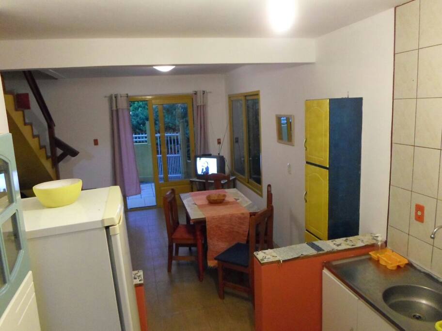 A SALA INTEGRADA COM A COZINHA