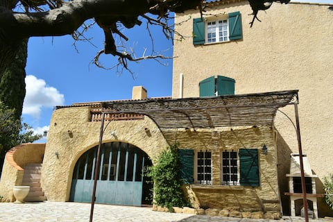 Comfortable cottage of 110 m² in the heart of Provence