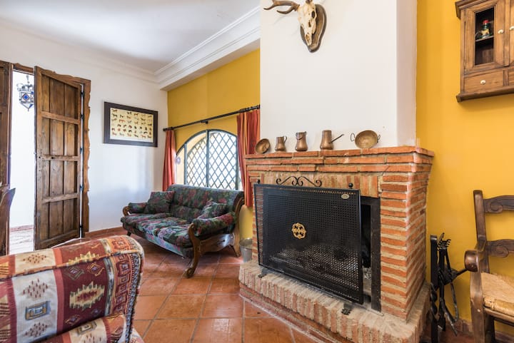 Villa In Antequera (Sleeps 13) With Private Pool - Mollina