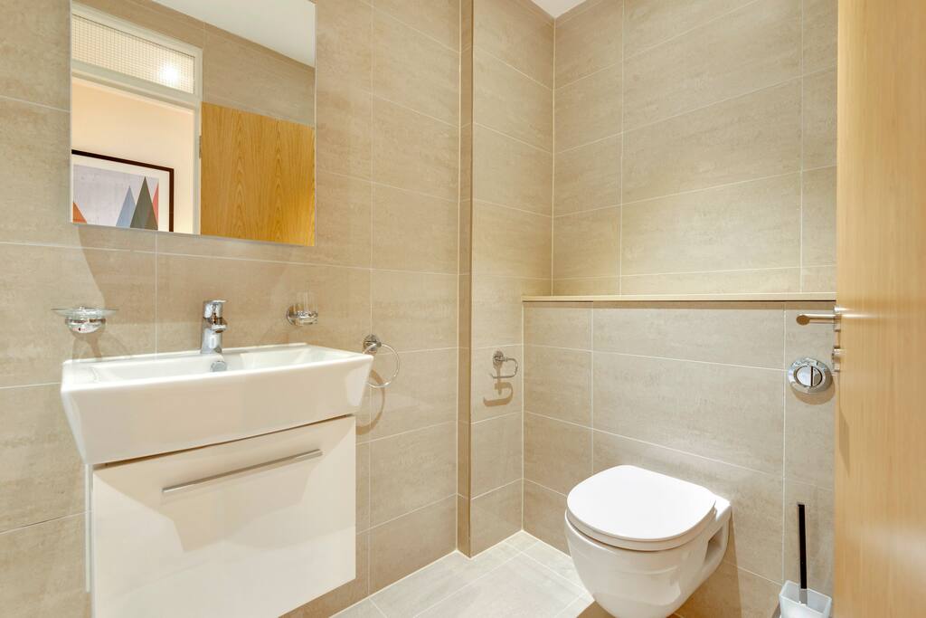 Main Bathroom