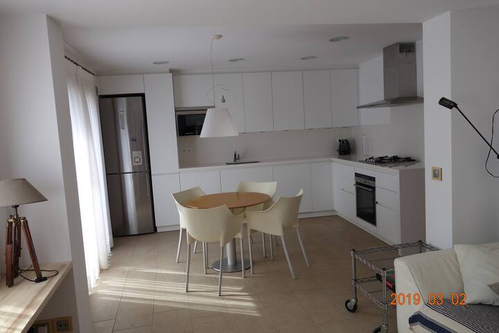 Casa en L’Escala, con todo lujo de detalles gallery image 5