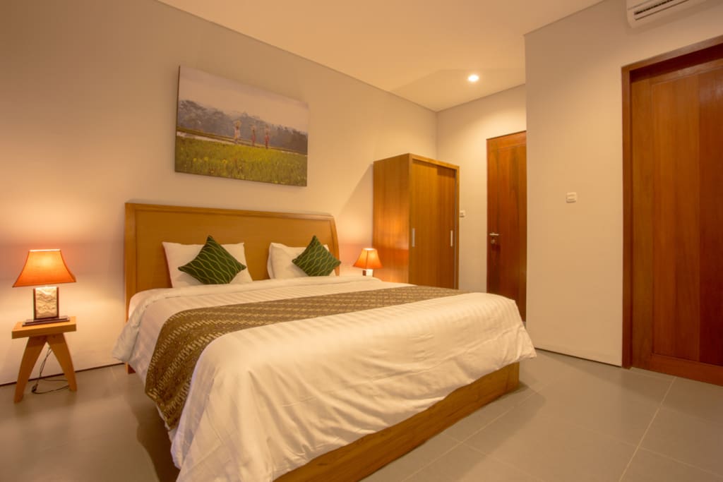 Clean, spacious & homey bedroom comes with a super comfortable double bed and high-quality linen. TV, AC, free & super fast WiFi access are also available to promote your comfort.