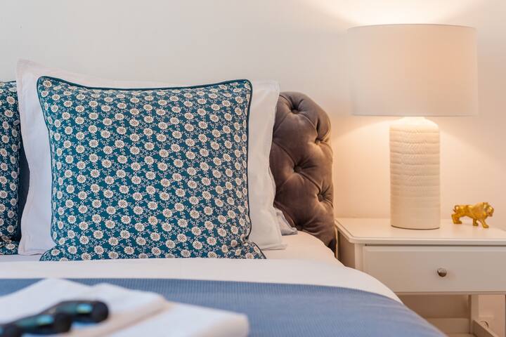 RCB3: Royal View Suite gallery image 3