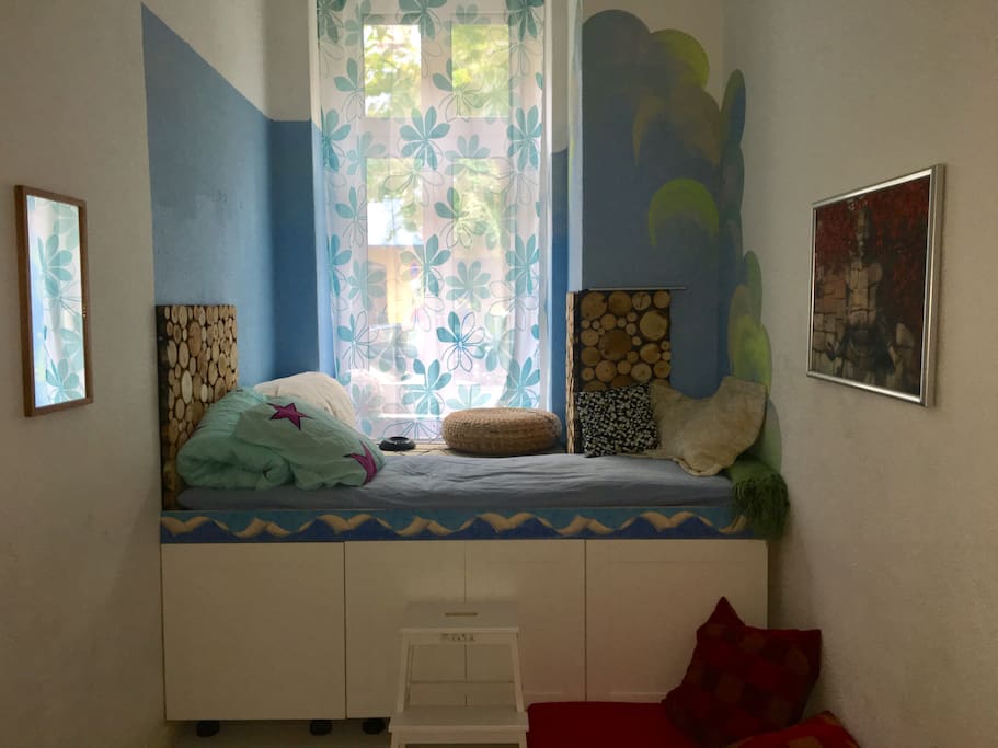 Podestbett & chill out area