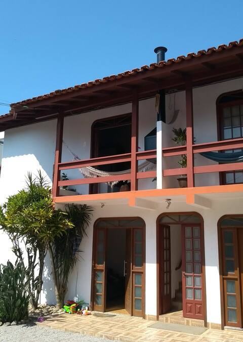 Terrace apartment, cozy at 150 m from the sea.
