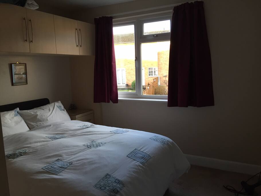 Guest bedroom