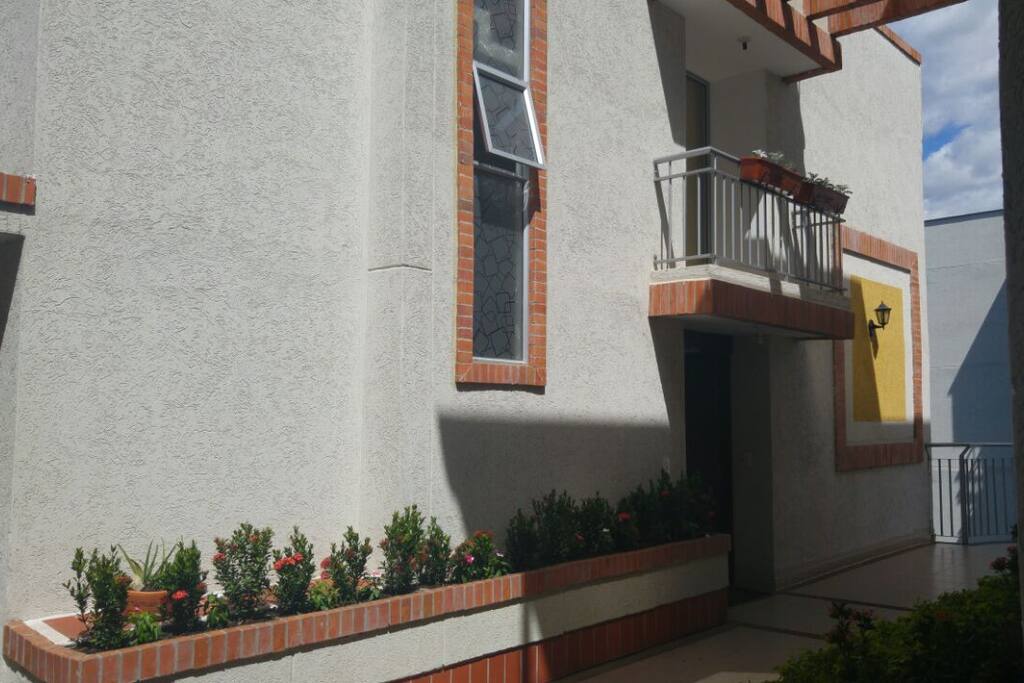 Fachada de la casa en Altura