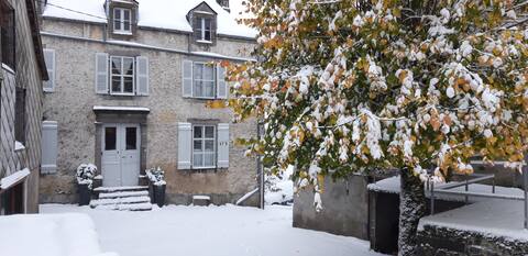 House Auvergne near Super Besse (ski) 11 pers
