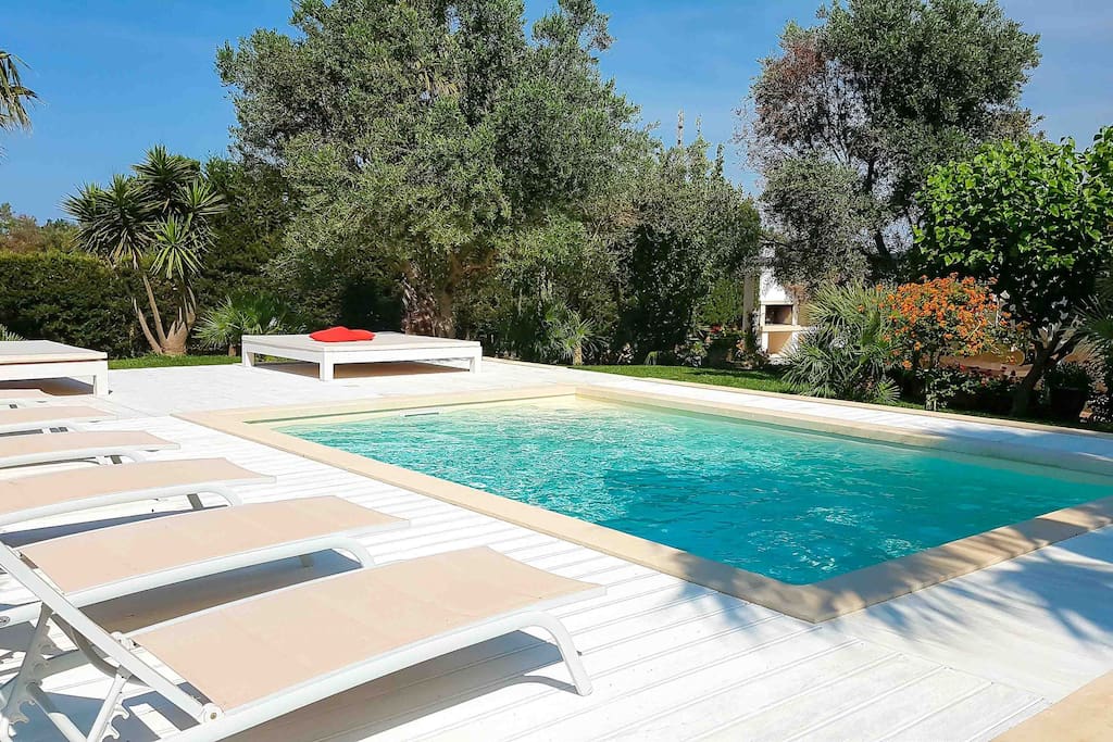 Piscina e solarium