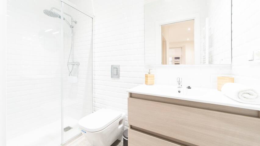 NEW AMAZING APARTMENT IN THE OLD TOWN gallery image 4