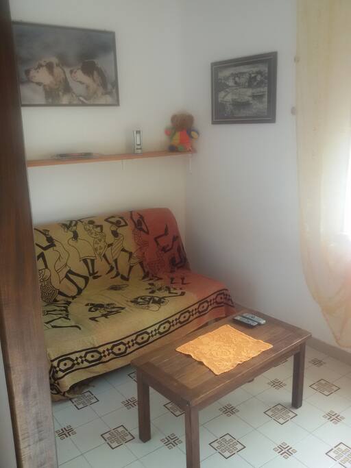 Divano letto del soggiorno