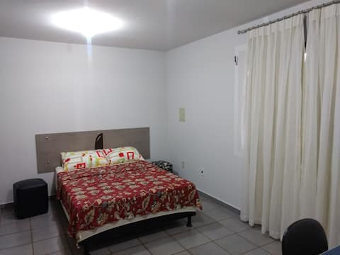 SUITE, a quiet night.